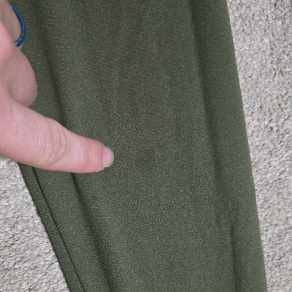 Hot Kiss Olive Green Leggings - Picture 5 of 8